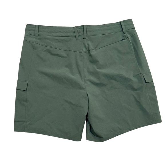 LL Bean Vista Camp Shorts Womens 18 Sage Green Cargo Hiking Outdoor Performance - Picture 4 of 4